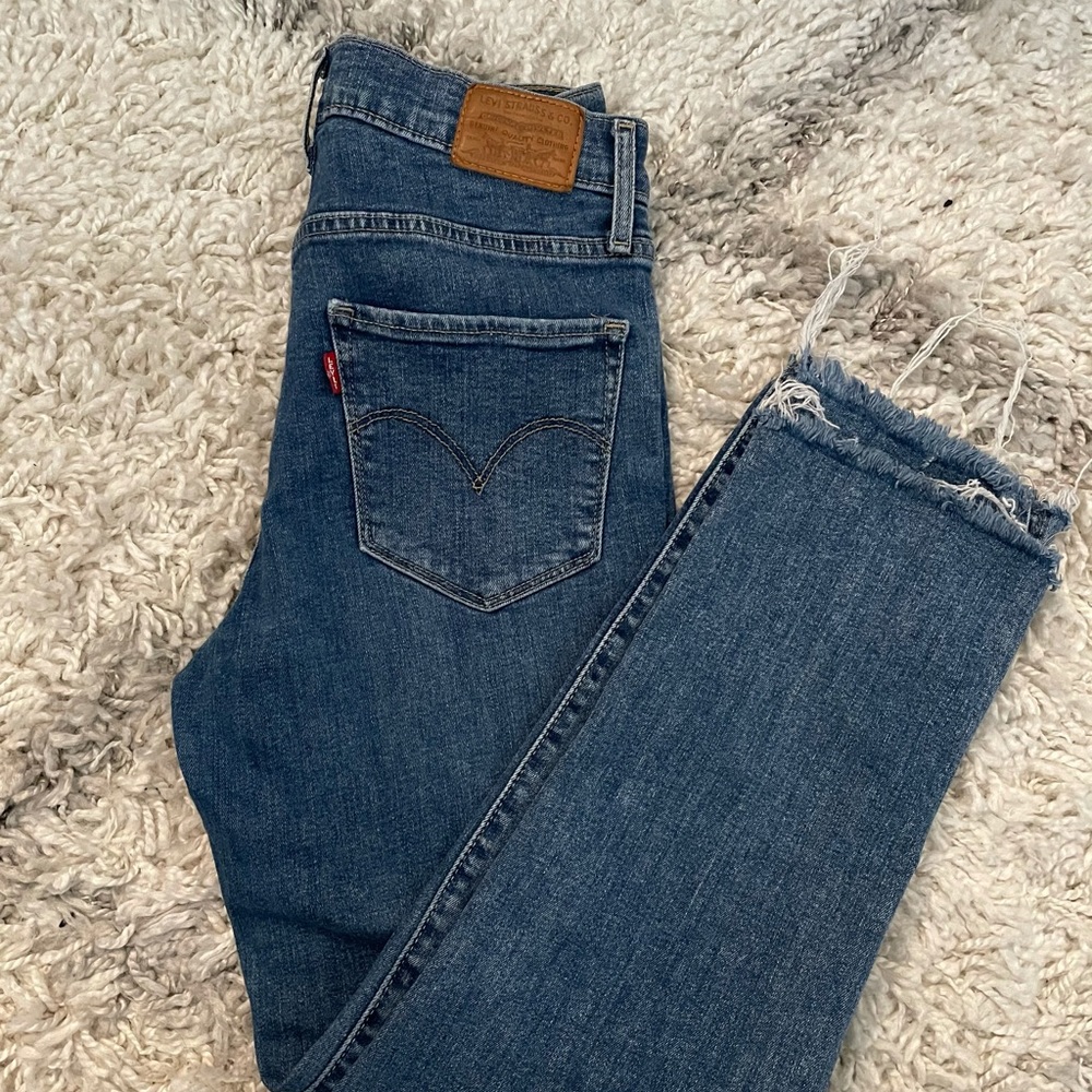 LEVIS 724 high rise straight jeans